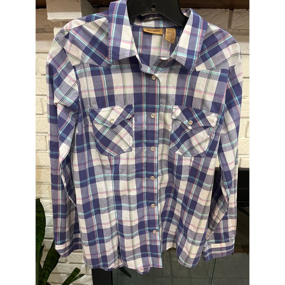 Women's Wrangler Plaid Button Down, **size Large** - Picture 2 of 3
